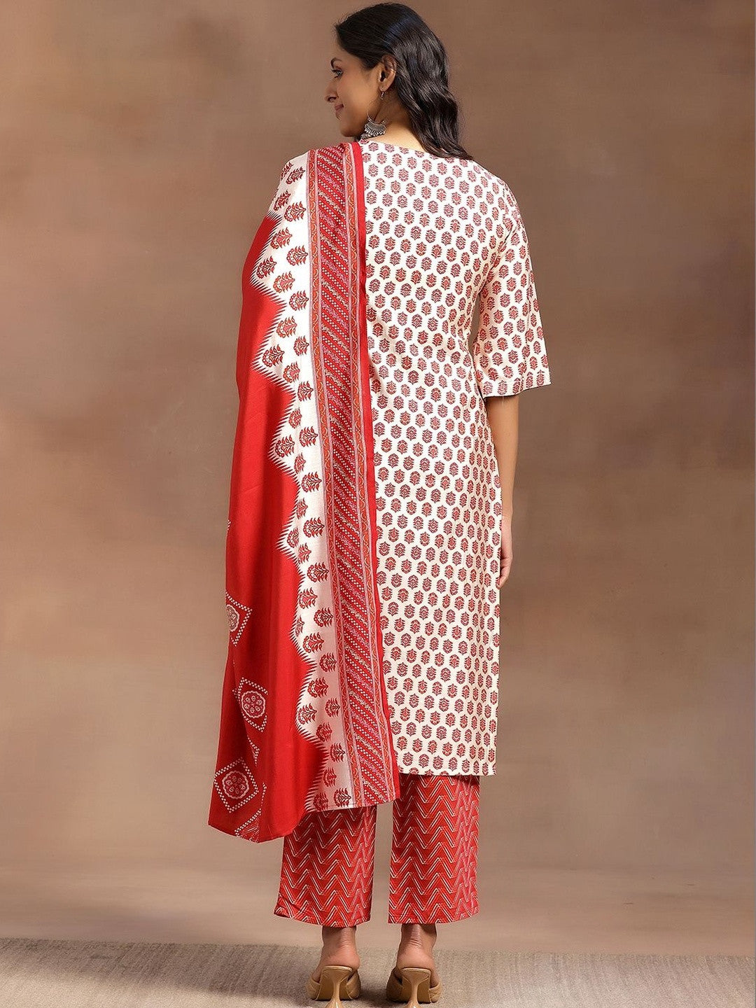 Women Ethnic Motifs Printed Regular Kurta with Trousers & With Dupatta