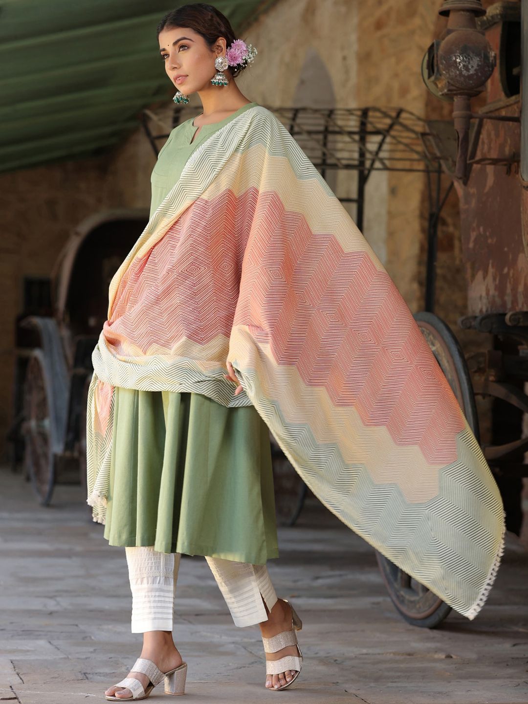 Dhiyona RR Women's Regular Thread Work Pure Cotton Kurta with Trousers & With Dupatta