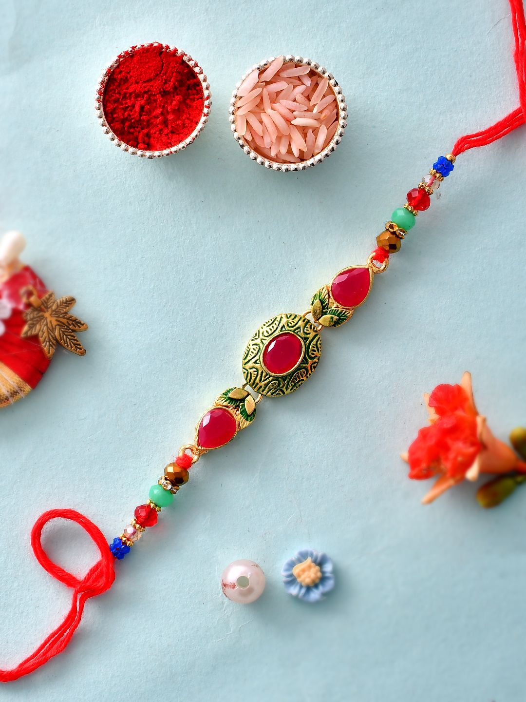 Dhiyona Gold-Toned Kundan-Studded & Beaded Rakhi With Roli Chawal & Greeting Card
