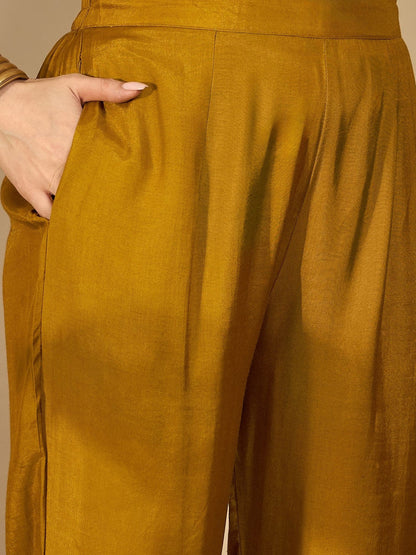 Floral Printed Round Neck Straight Kurta & Trousers With Dupatta