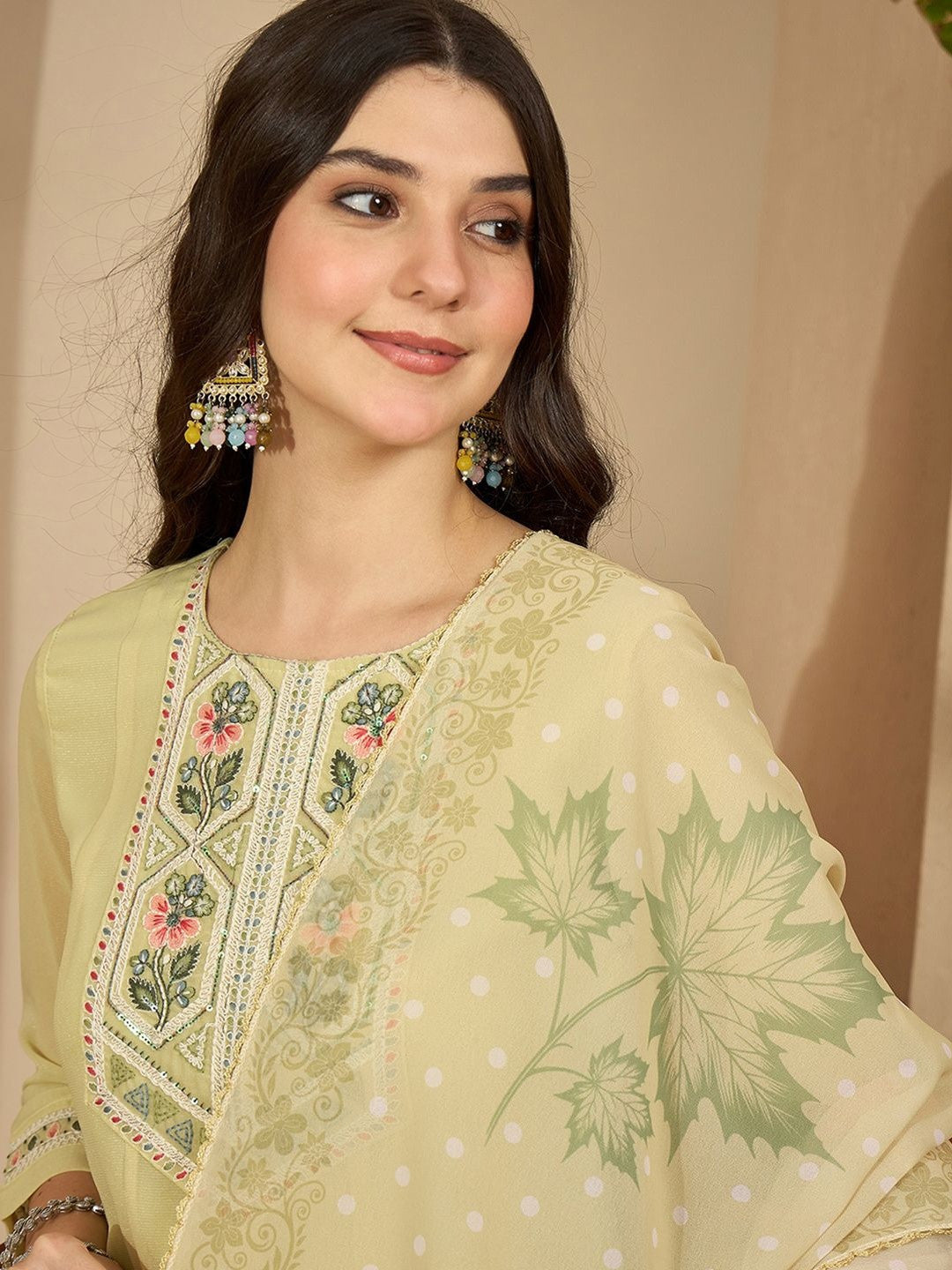 Dhiyona SN Women Floral Embroidered Pleated Thread Work Kurta with Trousers & With Dupatta