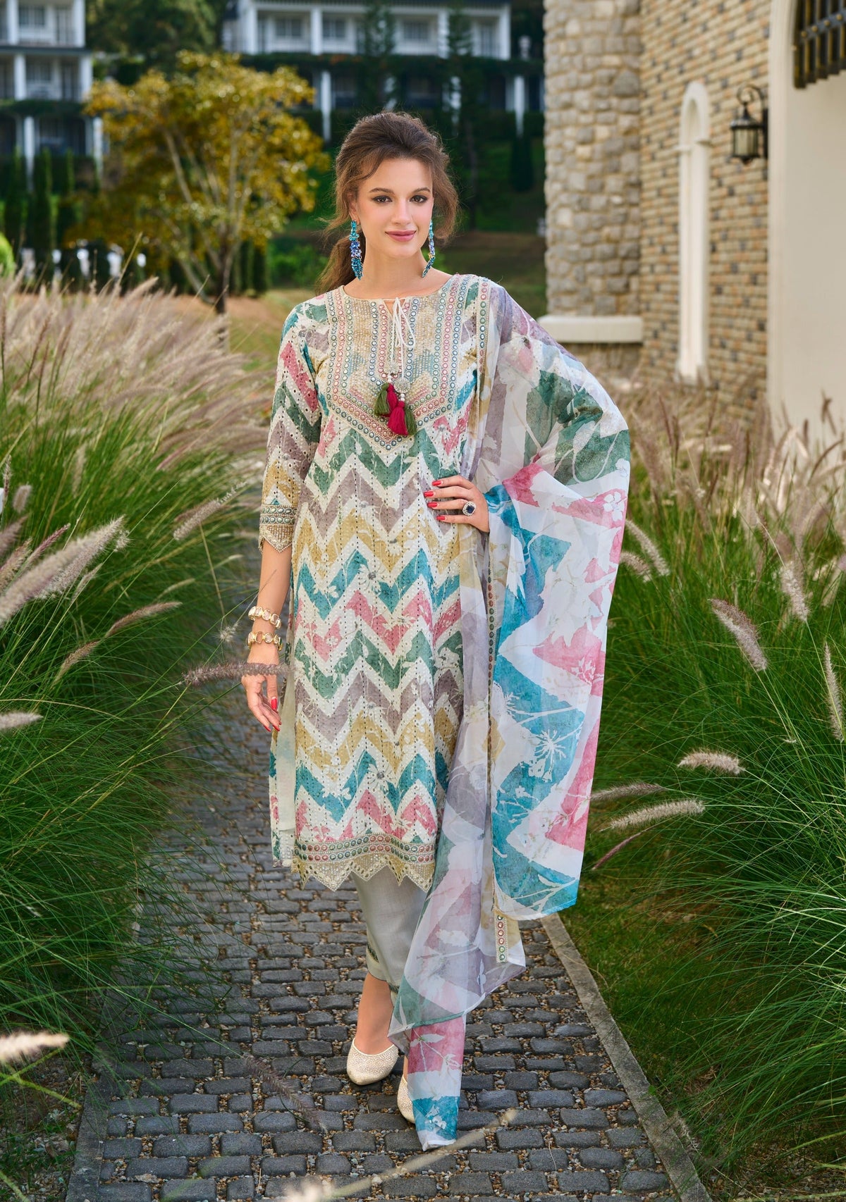 Sargam vibe Shchiffli cotton suit set