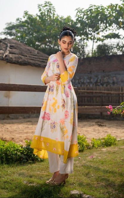 Hemal Amber Floral Cotton Kurta Pant Set