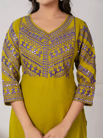 Mika Moss Embroidery Kurta Pant Set