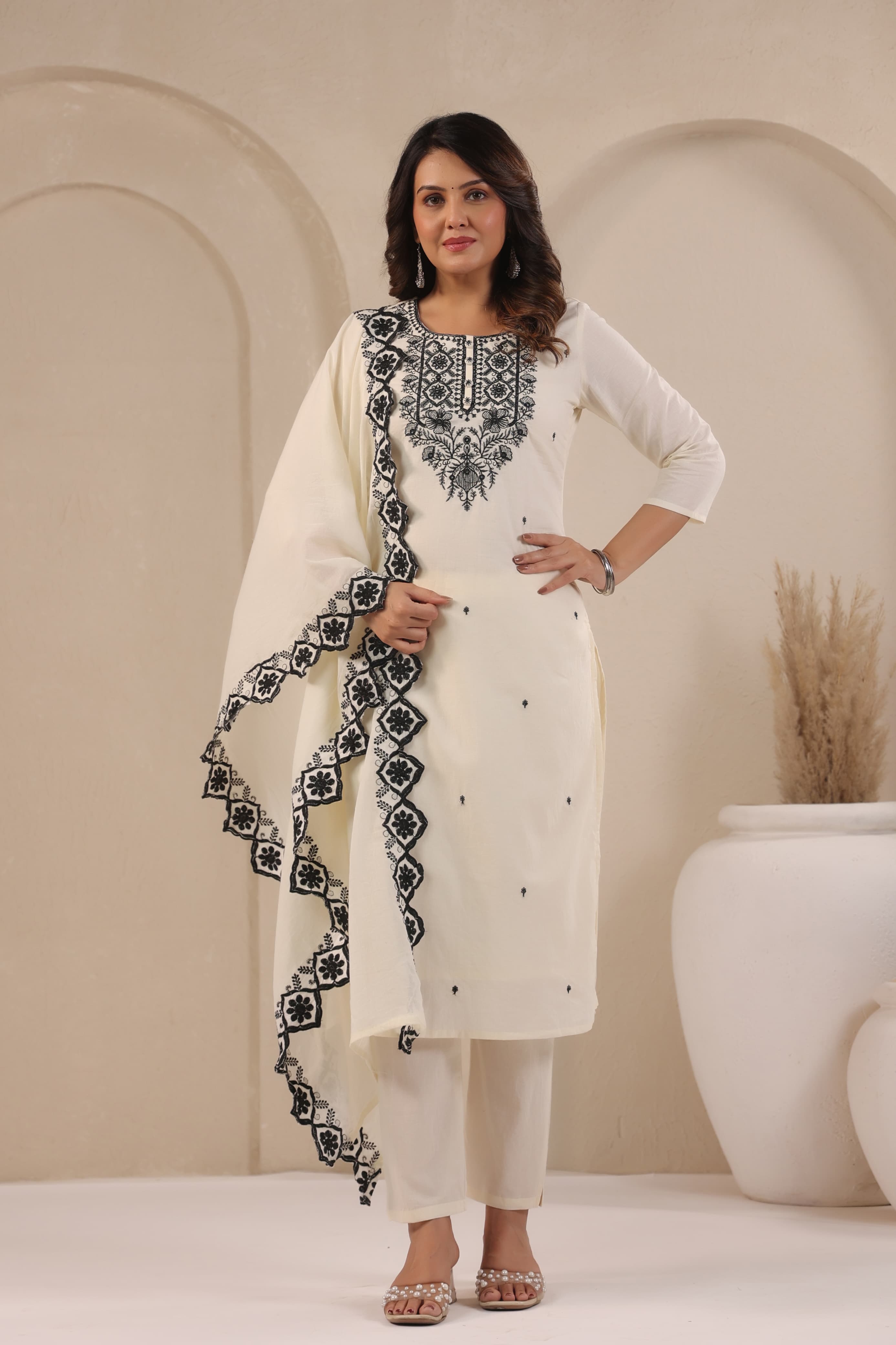 SAGARIKA NOIR EMBROIDERED COTTON SUIT SET