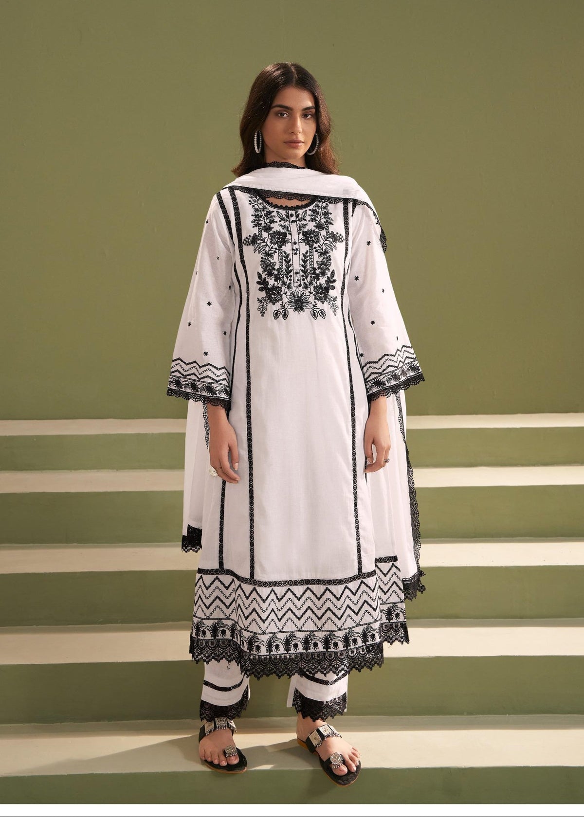 Nadira Seashell Embroidery Suit Set