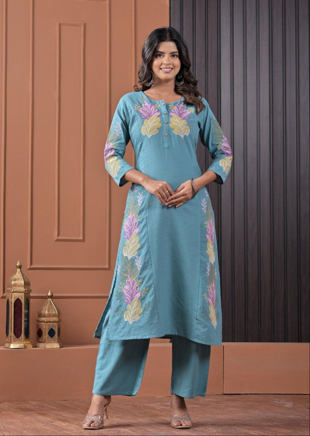 Chandri Sea Embroidered Kurta Pant Set