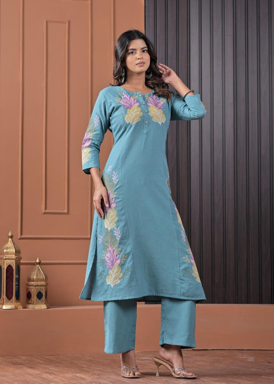 Chandri Sea Embroidered Kurta Pant Set