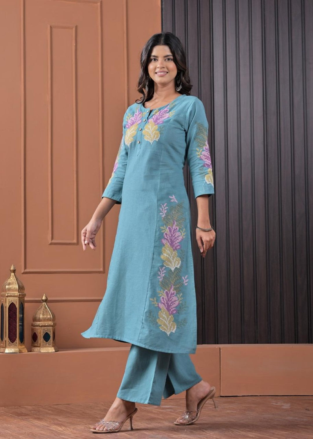 Chandri Sea Embroidered Kurta Pant Set