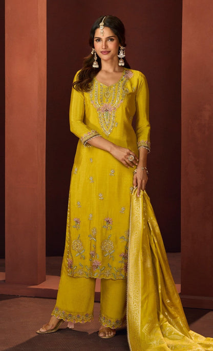 Haniya Amber Full Work Suit Set