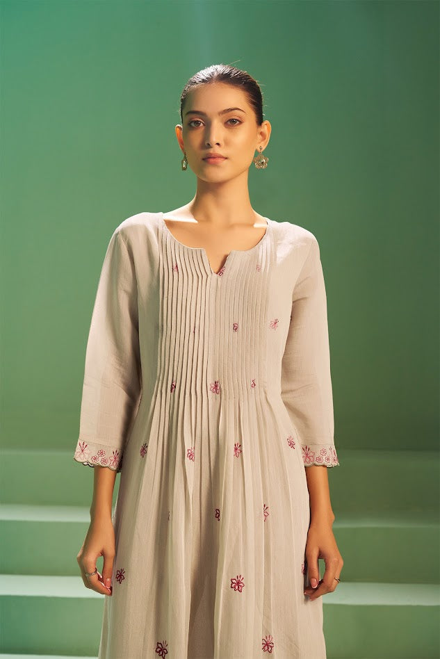 Naqsh Kurta Set