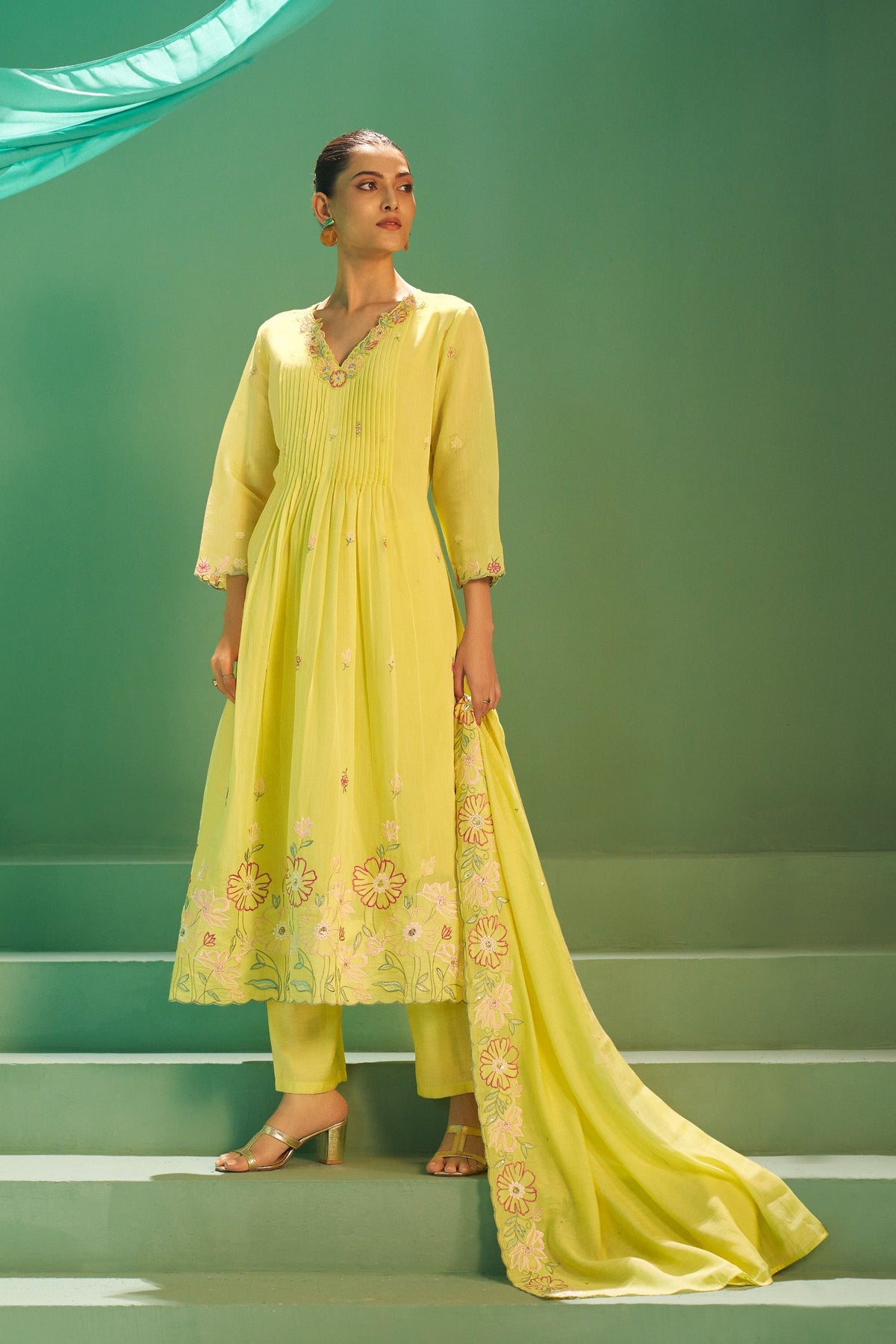 Gulnaar Kurta Set