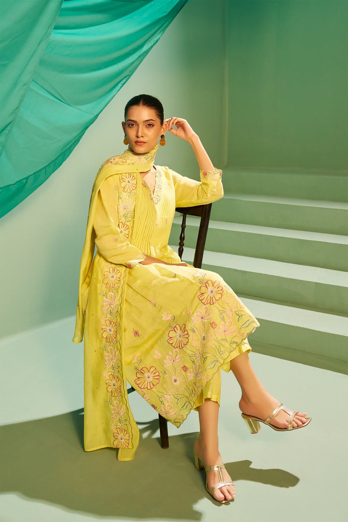 Gulnaar Kurta Set
