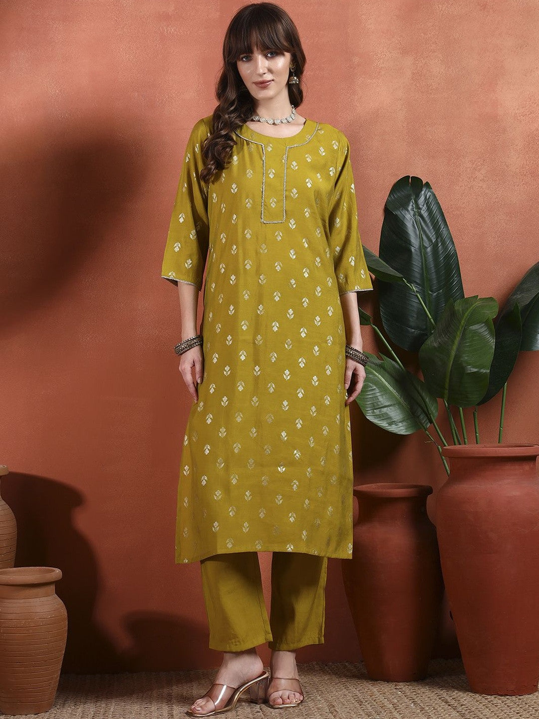 Dhiyona SN Women Ethnic Motifs Printed Regular Thread Work Kurta with Trousers