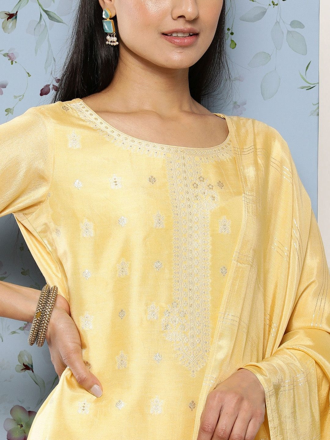 Women Regular Kurta with Trousers & With Dupatta
