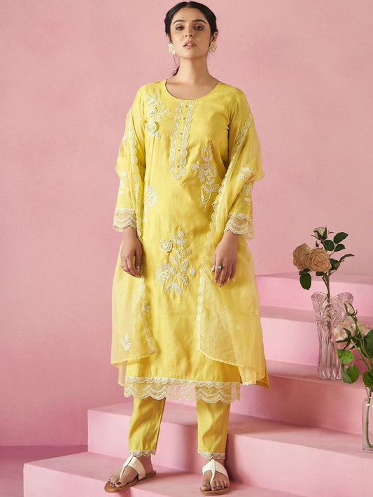 Women Ethnic Motifs Embroidered Regular Thread Work Kurta with Trousers & With Dupatta