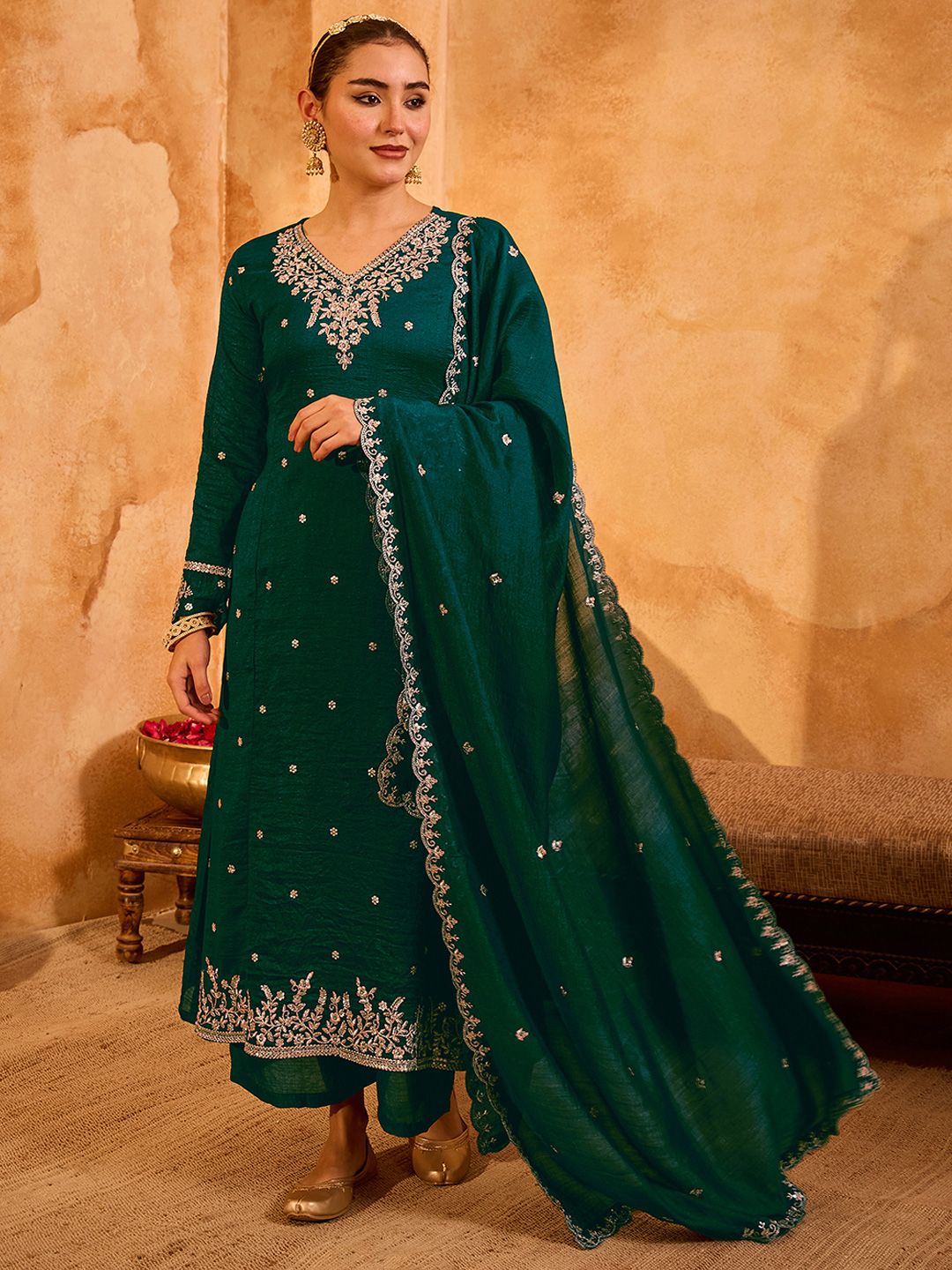 Dhiyona KL Women Ethnic Motifs Embroidered Regular Thread Work Kurta with Palazzos & With Dupatta