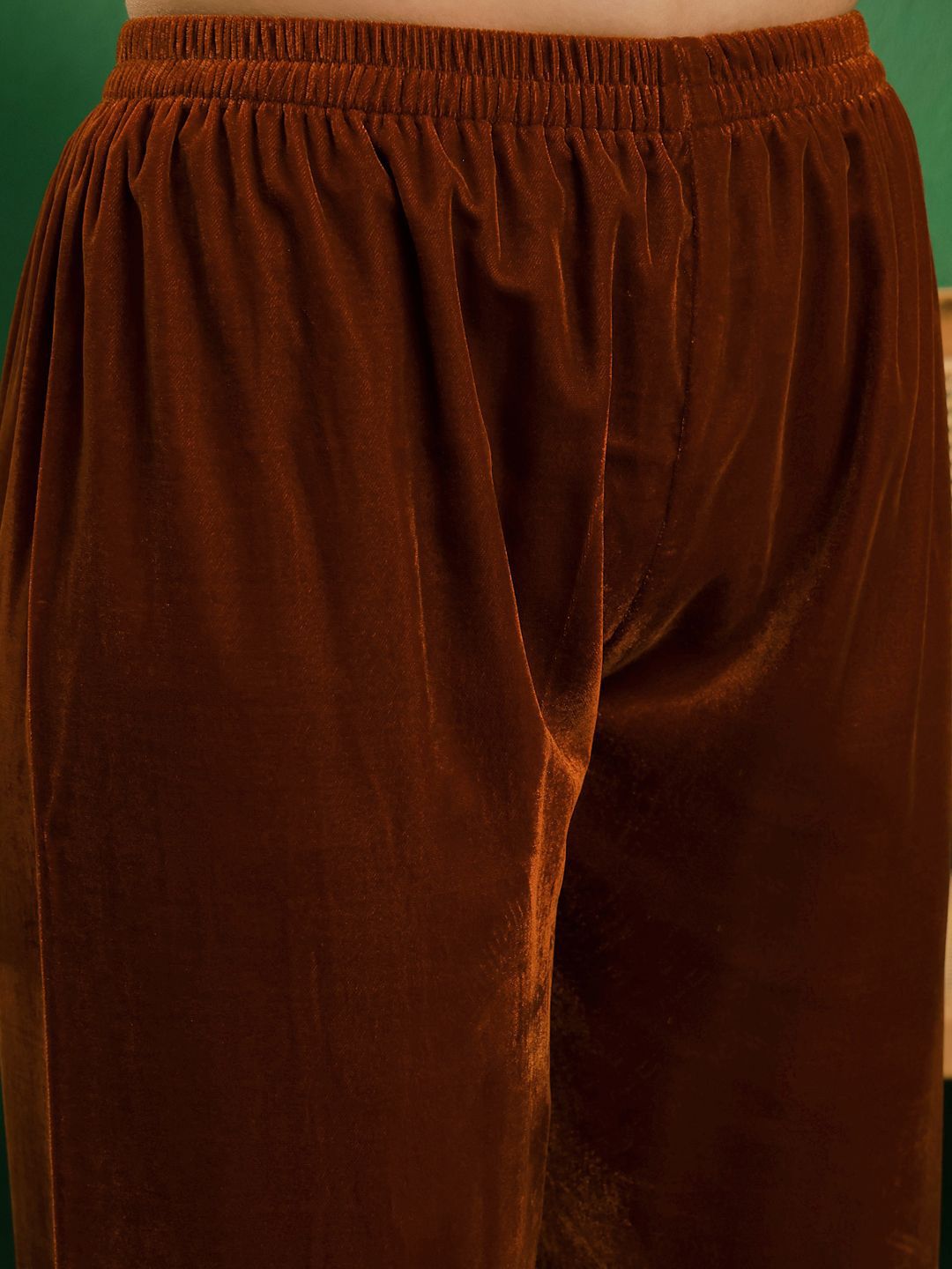 Dhiyona SN Women Embroidered Kurta & Palazzo With Dupatta