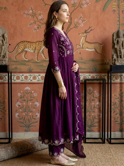 Women Ethnic Motifs Embroidered Empire Thread Work Kurta with Trousers & With Dupatta