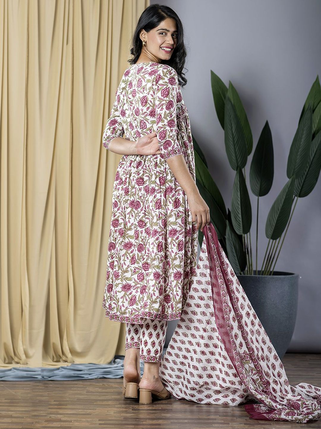 Dhiyona KL Floral Printed V-Neck Pure Cotton Anarkali Kurta With Trousers & Dupatta