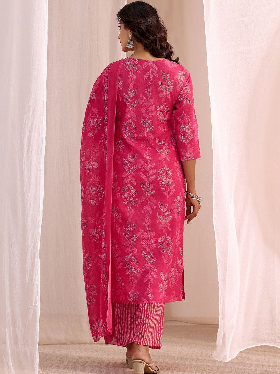 Women Ethnic Motifs Printed Regular Kurta with Trousers & With Dupatta