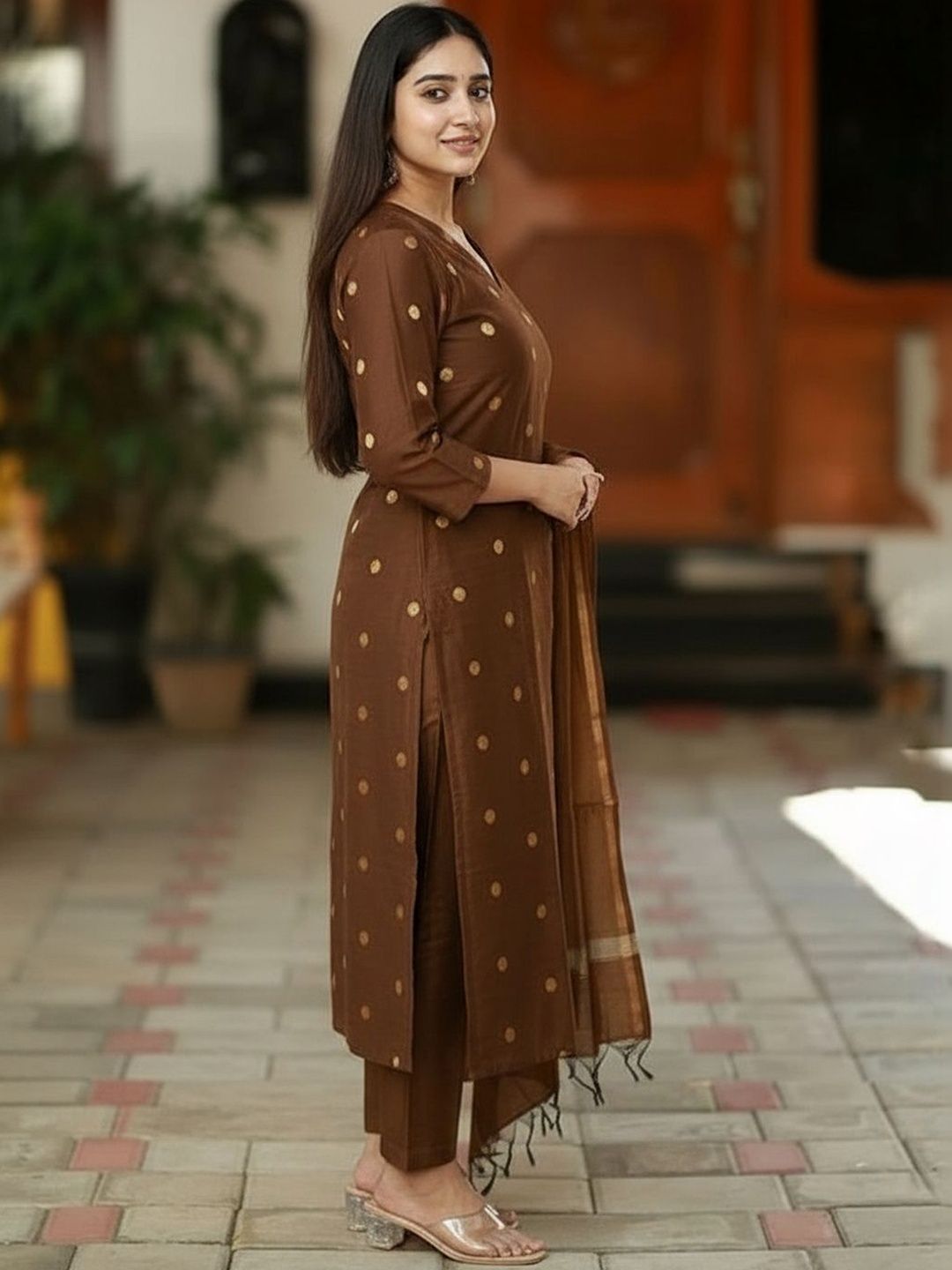 Dhiyona KL Women Ethnic Motifs Printed Regular Kurta with Trousers & With Dupatta