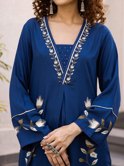 Dhiyona SN Women's Floral Printed sequins Embroidered A-Line Kurta Set