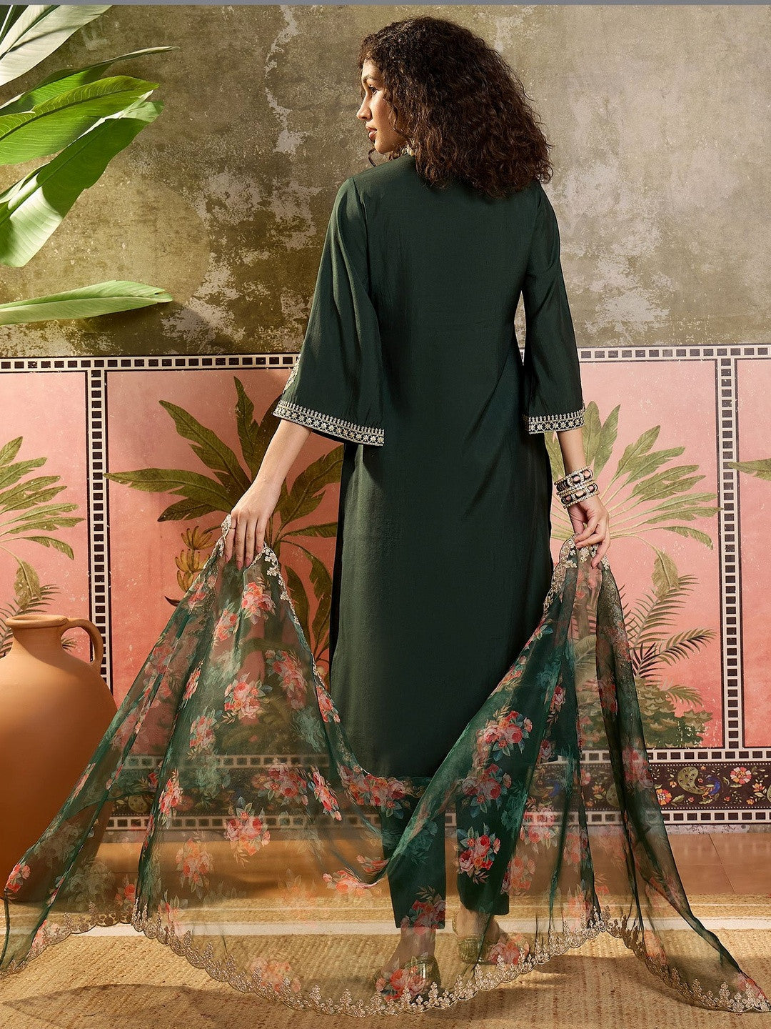 Embroidered Mandarin Collar Kurta & Trousers Kurta Set