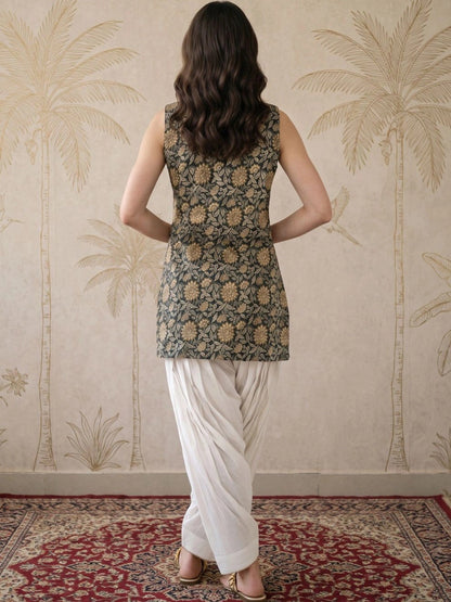 Women Floral Printed Regular Pure Cotton Kurta with Patiala