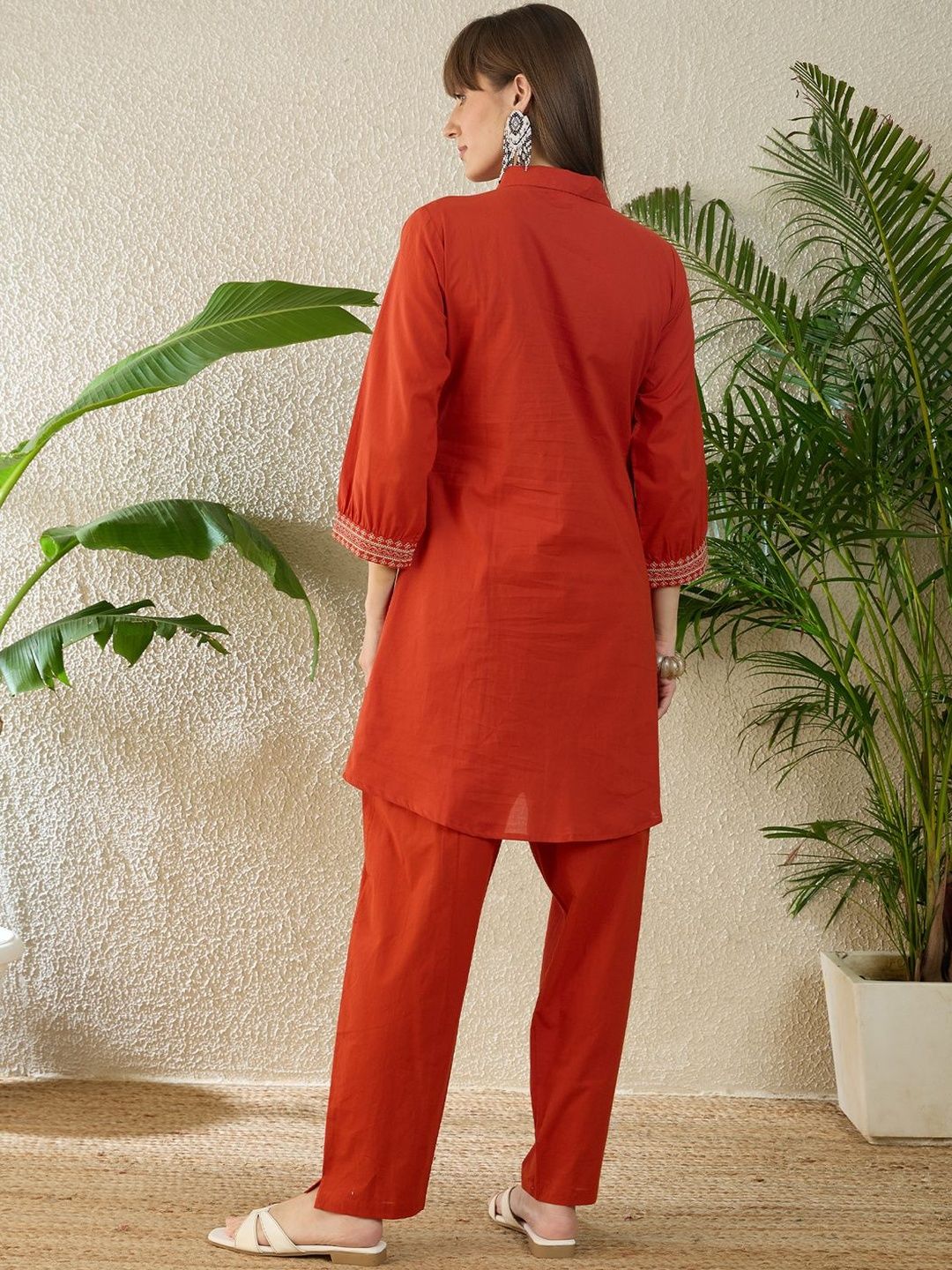 Dhiyona IE Embroidered Shirt Collar Three-Quarter Sleeves Pure Cotton Tunic And Trousers