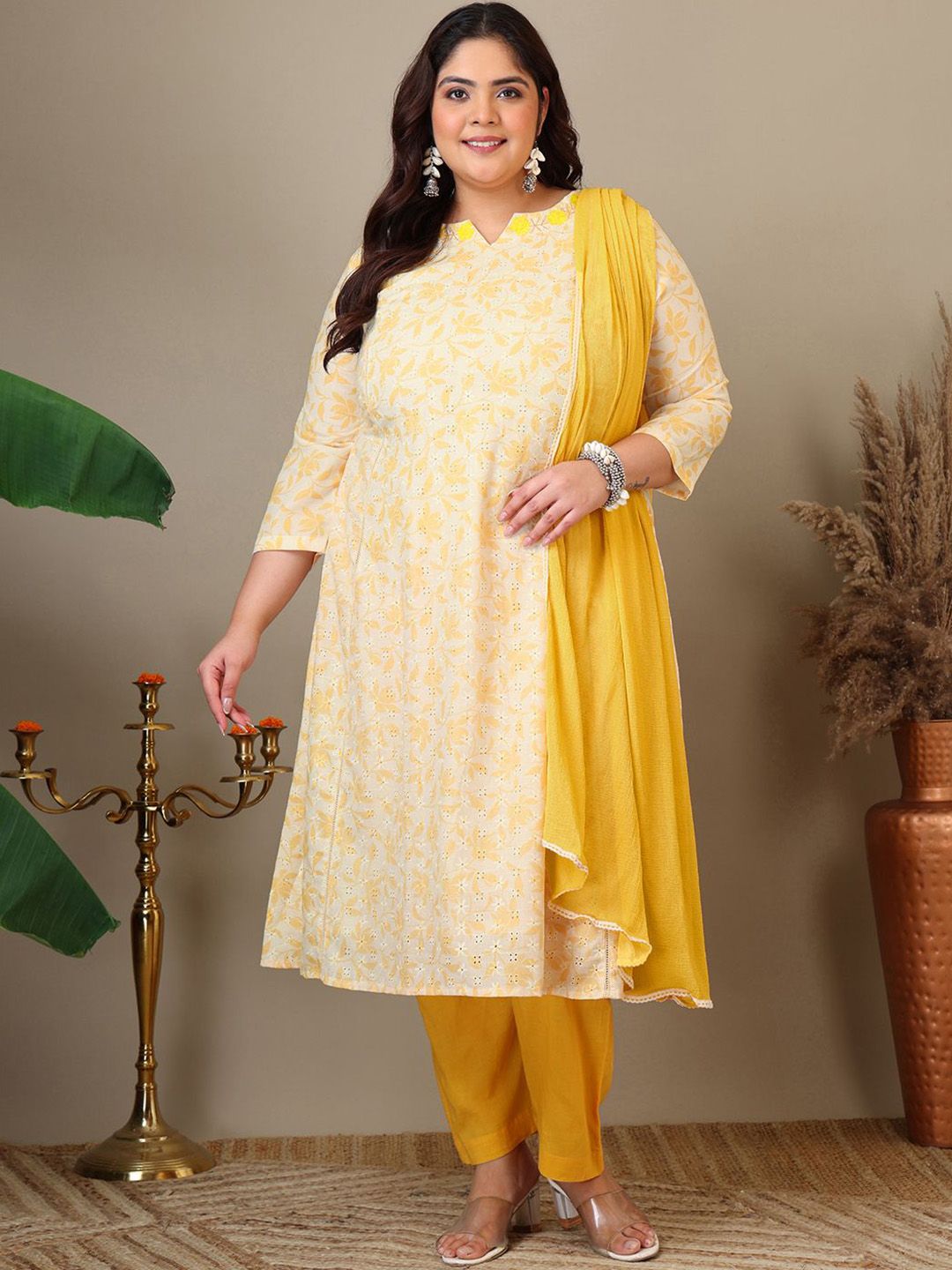 Dhiyona IN Women Ethnic Motifs Printed Regular Kurta & Trousers With Dupatta
