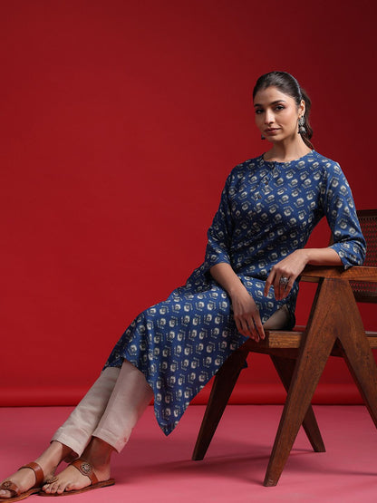 Dhiyona IE Women Geometric Printed Thread Work Kurta
