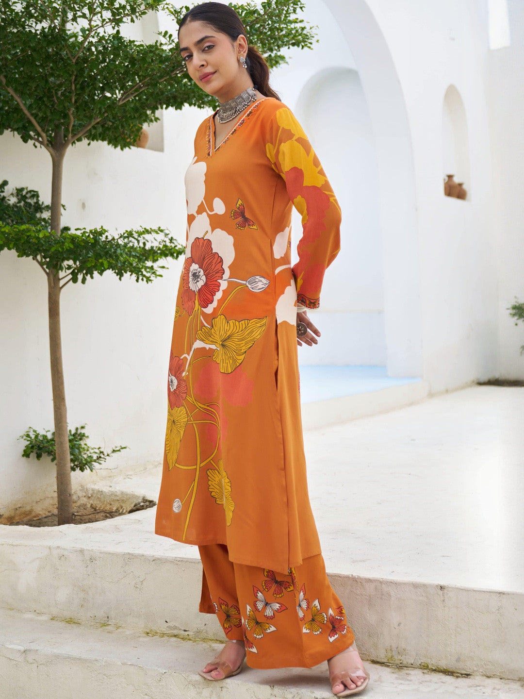 Women Floral Printed Regular Sequinned Kurta with Palazzos