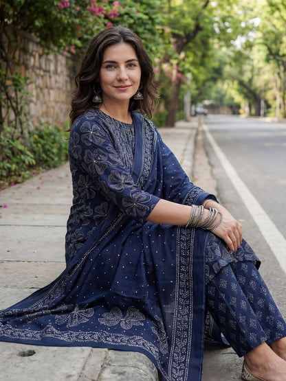 Women Ethnic Motifs Printed Regular Beads and Stones Pure Cotton Kurta with Trousers & With Dupatta