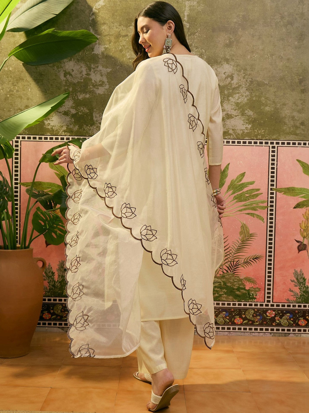 Embroidered Round Neck Kurta & Trousers With Dupatta