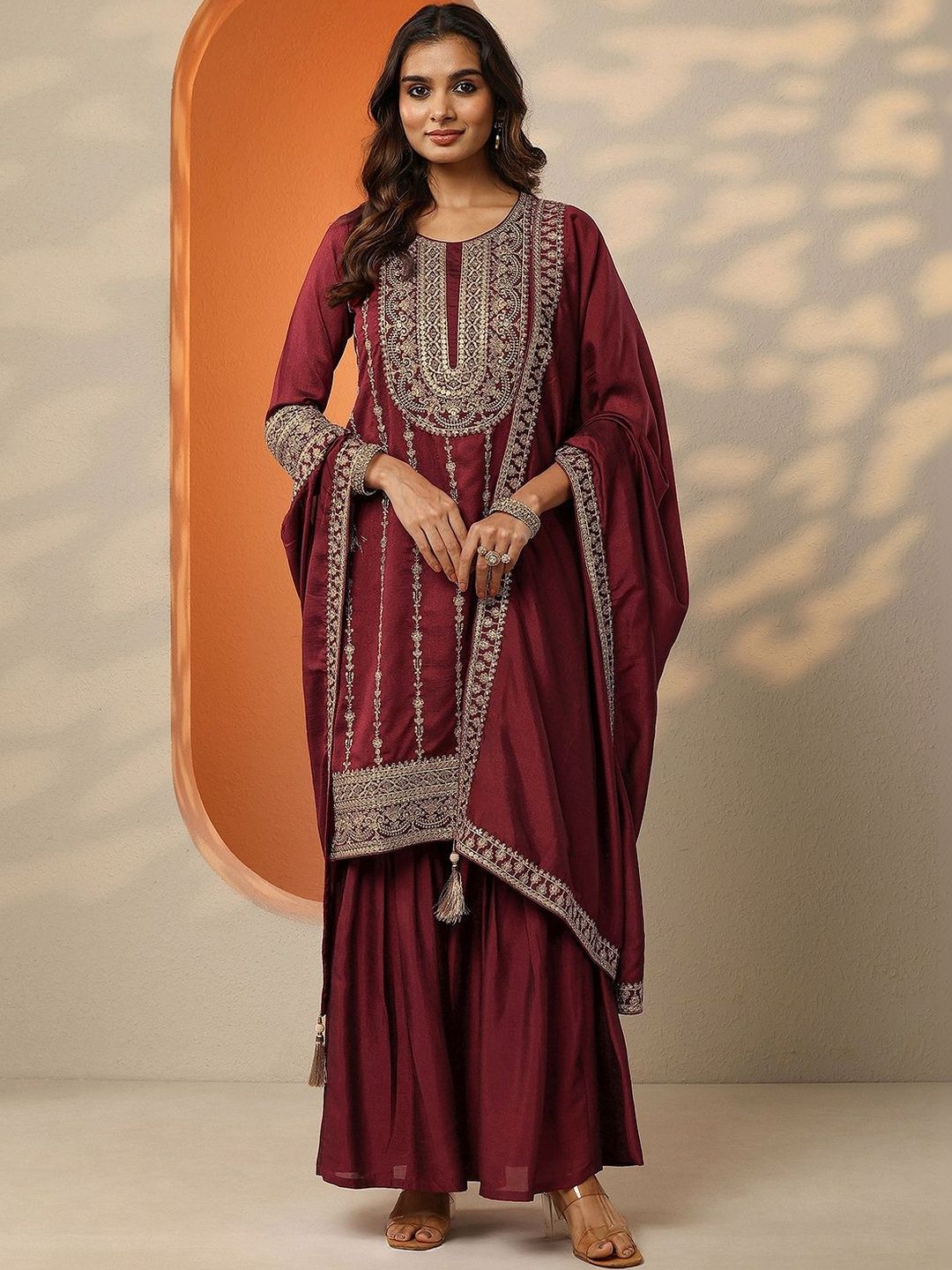 Dhiyona LL Women Ethnic Motifs Embroidered Regular Thread Work Kurta with Sharara & With Dupatta