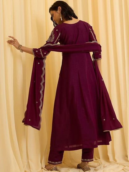 Dhiyona CH Women Floral Embroidered Panelled Sequinned Kurta with Trousers & With Dupatta