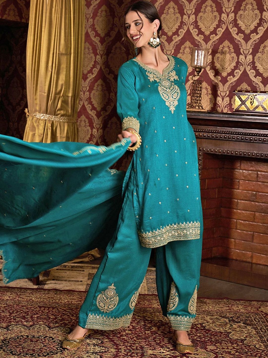 Dhiyona CH Ethnic Motifs Embroidered V-Neck Straight Kurta With Patiala & Dupatta