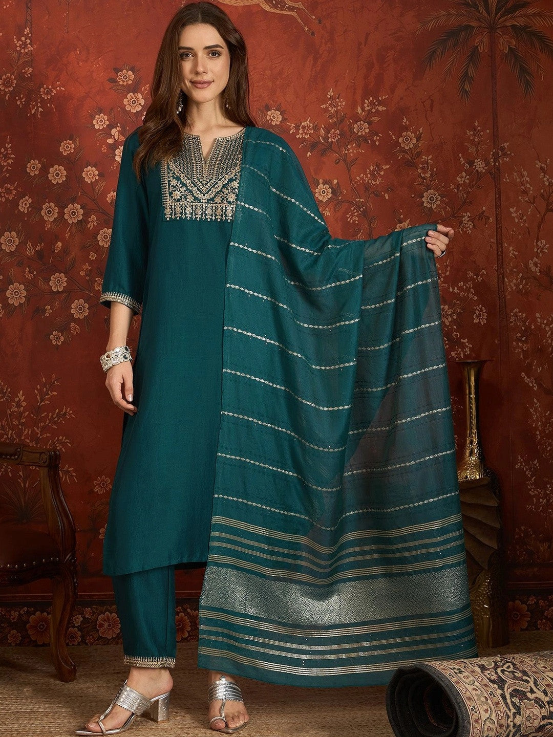 Women Ethnic Motifs Embroidered Regular Thread Work Kurta with Trousers & With Dupatta