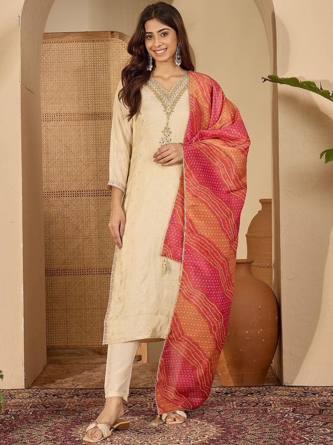 Embroidered Round Neck Kurta & Trousers Kurta Sets