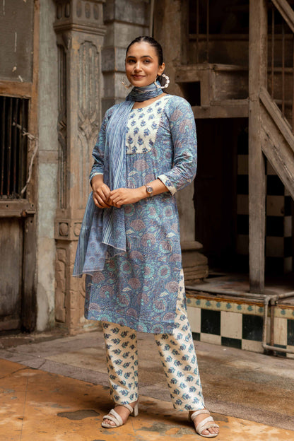 Dhiyona KL Floral Printed Round Neck Sequinned Pure Cotton Kurta With Trousers & Dupatta