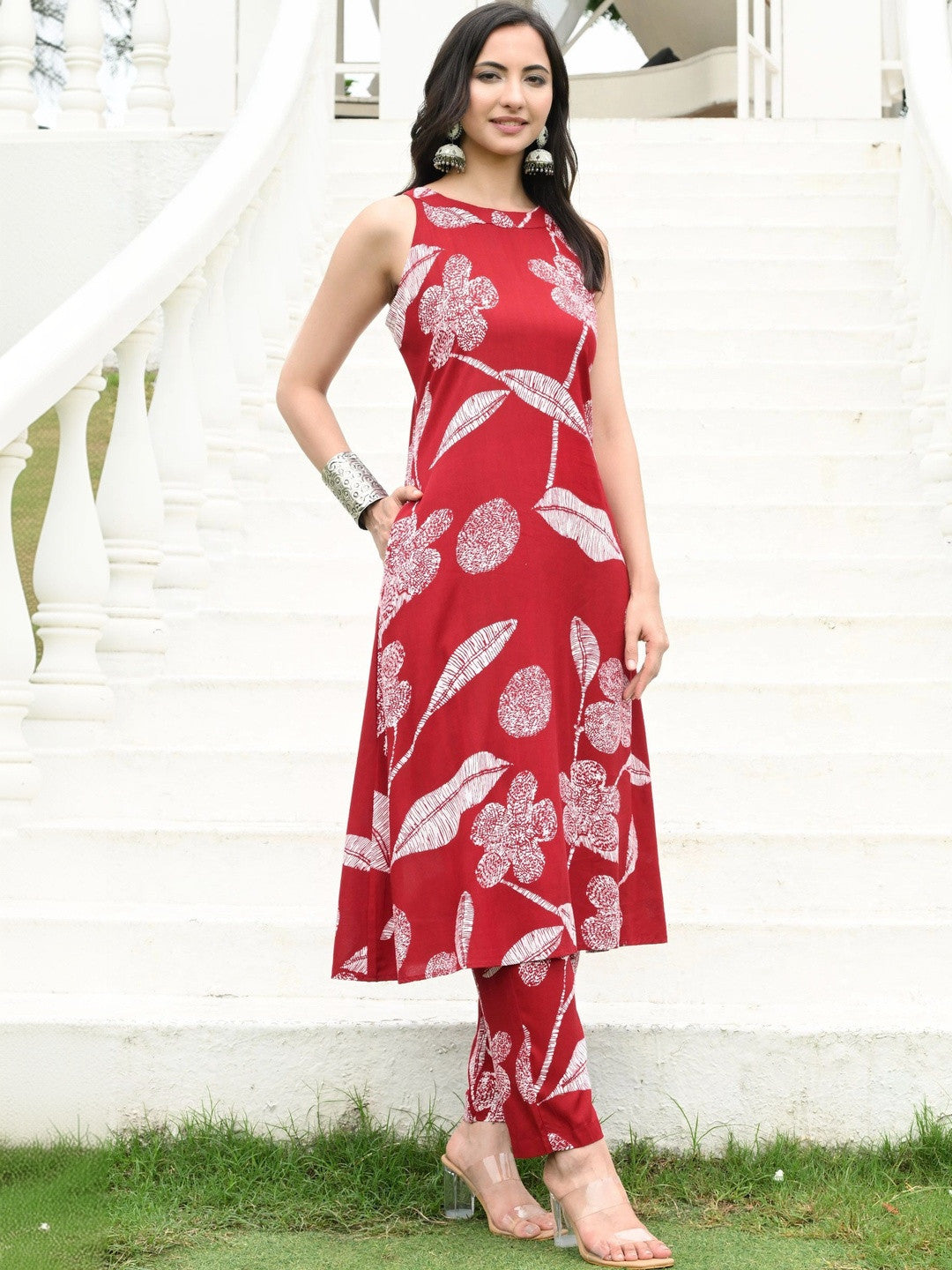 Dhiyona SN Women Floral Printed Regular Kurta with Trousers