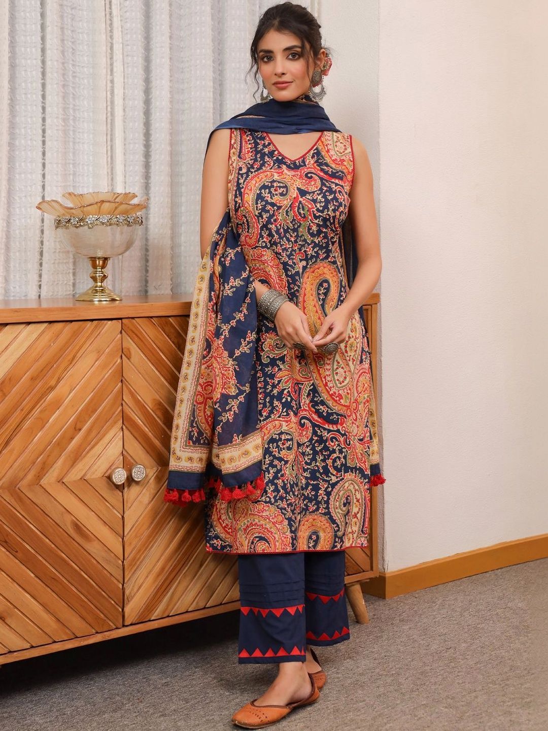 Dhiyona RR Women's Ethnic Motifs Printed Regular Pure Cotton Top with Trousers & With Dupatta