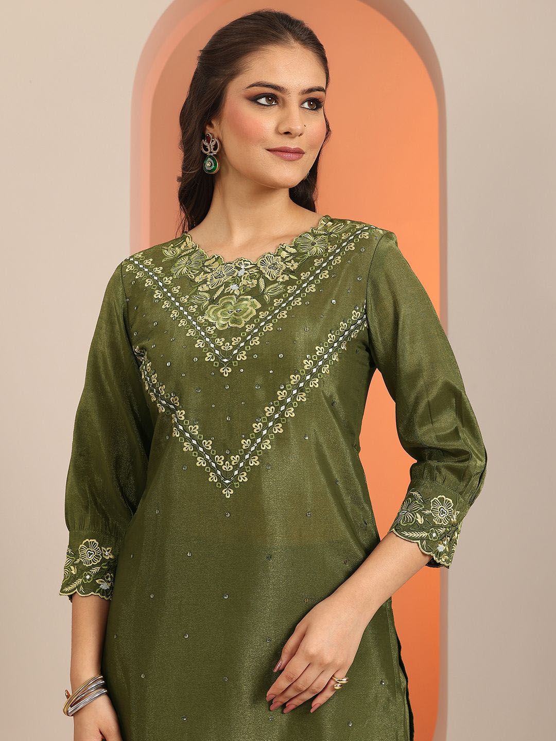 Dhiyona LL Floral Embroidered Round Neck Sequinned Straight Kurta With Palazzos And Dupatta