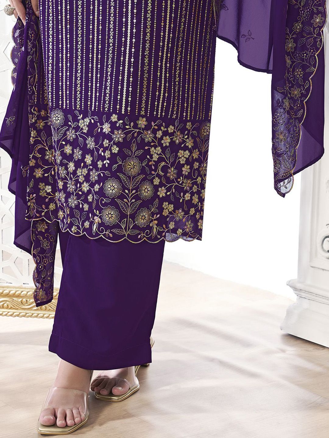 Dhiyona IN Women Floral Thread Sequinned Embroidered Kurta, Palazzos & Dupatta Set