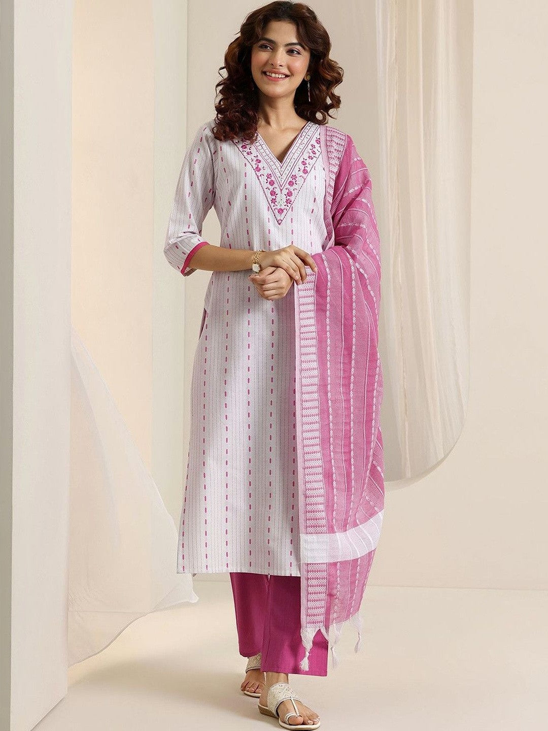 Women Printed Regular Thread Work Kurta with Trousers & With Dupatta