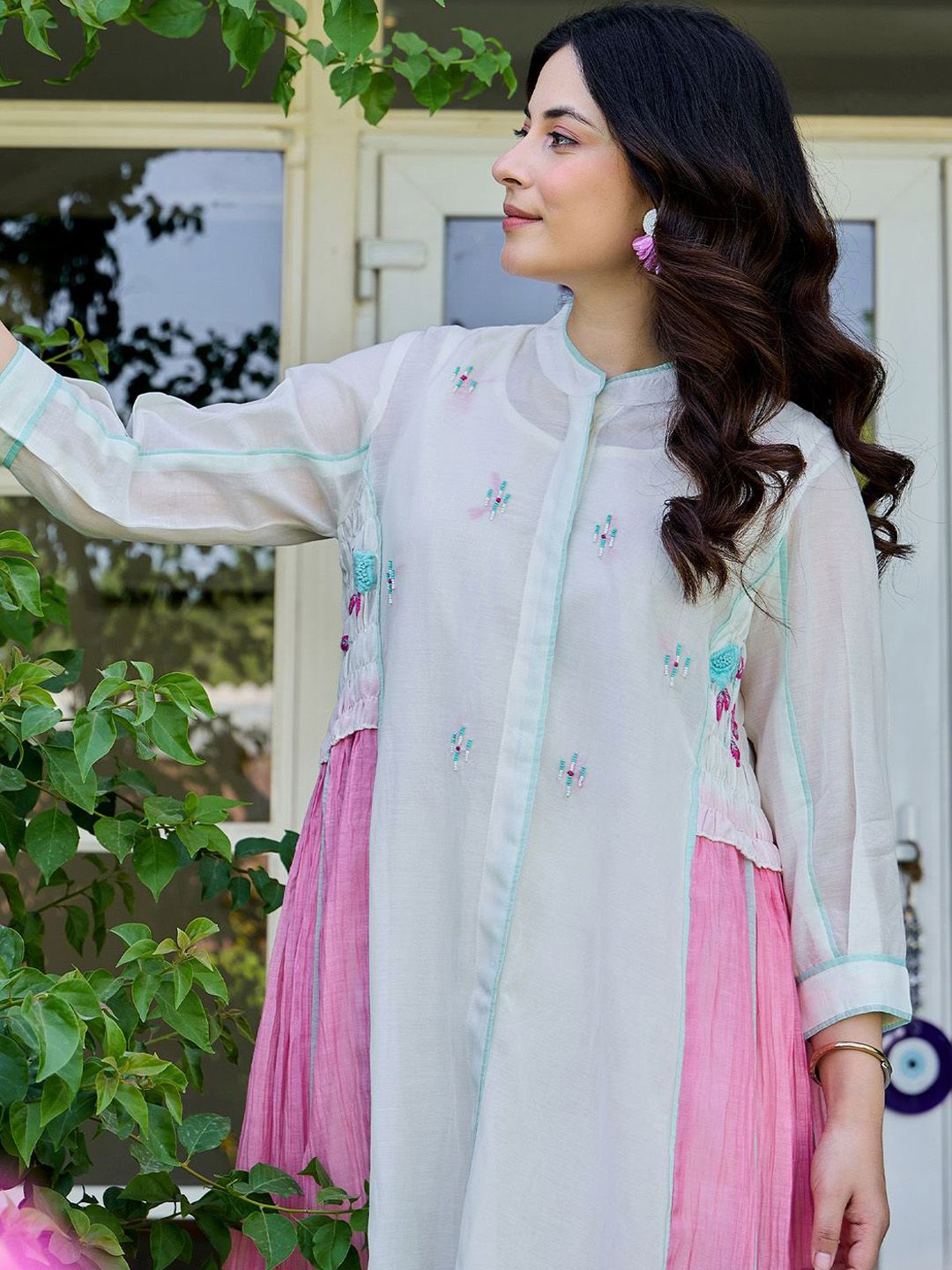 Dhiyona IE Ethnic Motifs Embroidered Layered Thread Work Pure Cotton Kurta With Trousers