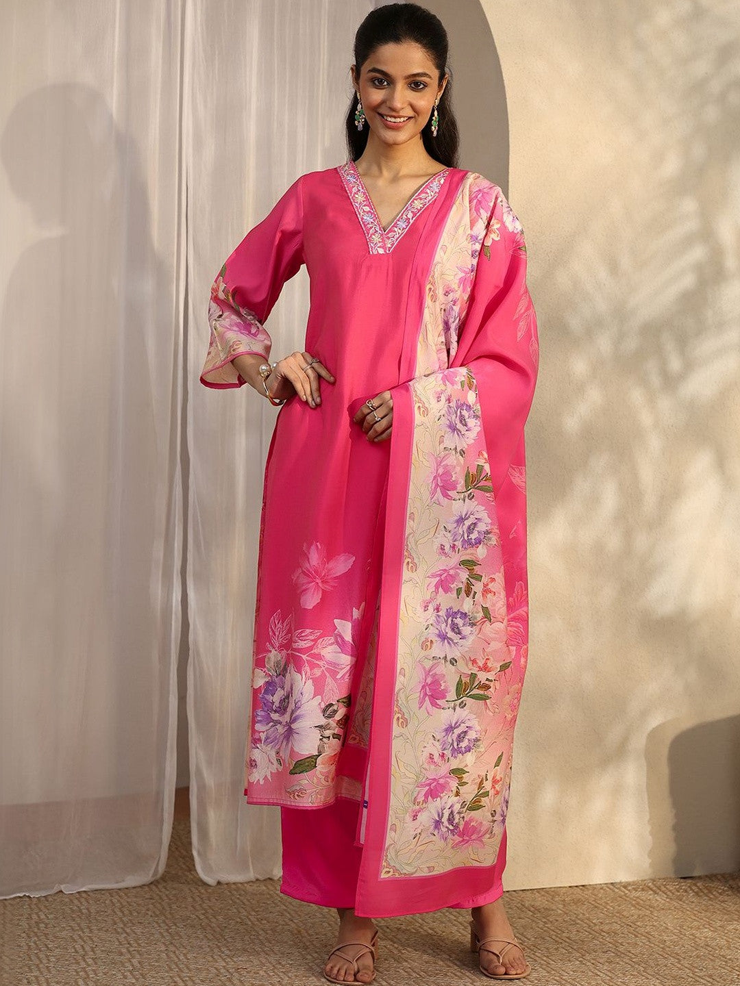 Women Floral Printed Regular Thread Work Kurta with Trousers & With Dupatta