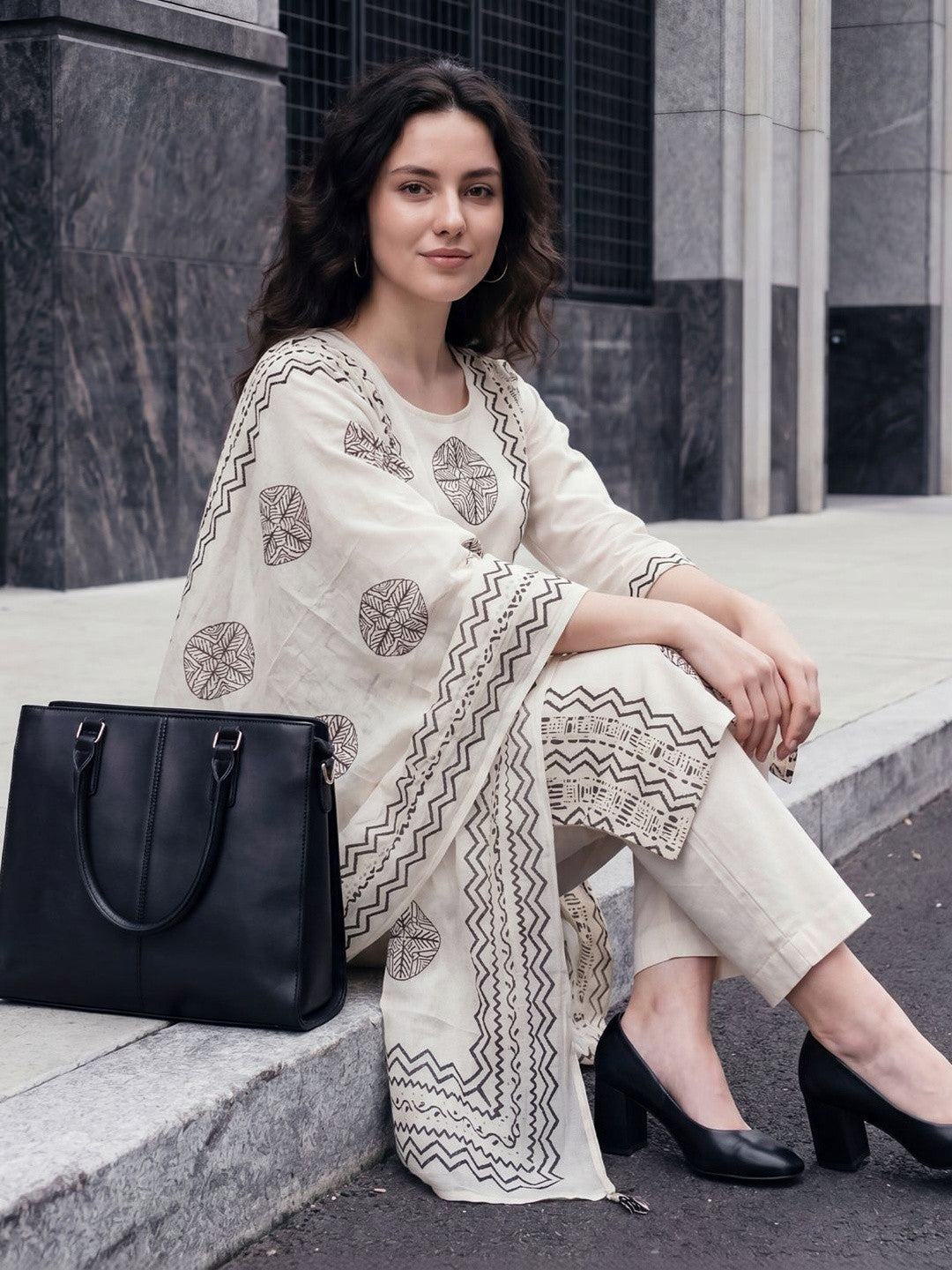 Women Ethnic Motifs Printed Regular Pure Cotton Kurta with Trousers & With Dupatta