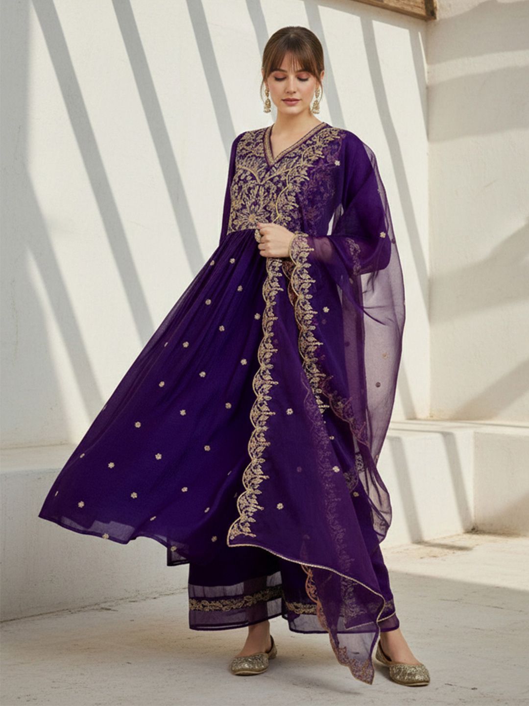 Dhiyona CH Women Ethnic Motifs Embroidered Regular Thread Work Kurta with Trousers & With Dupatta